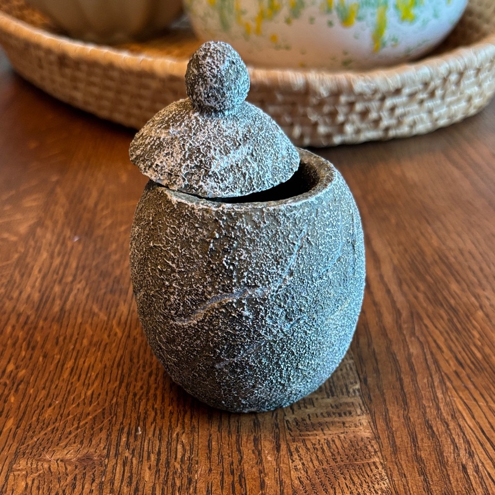 Textured Gray Stone Jar with Lid ✨
